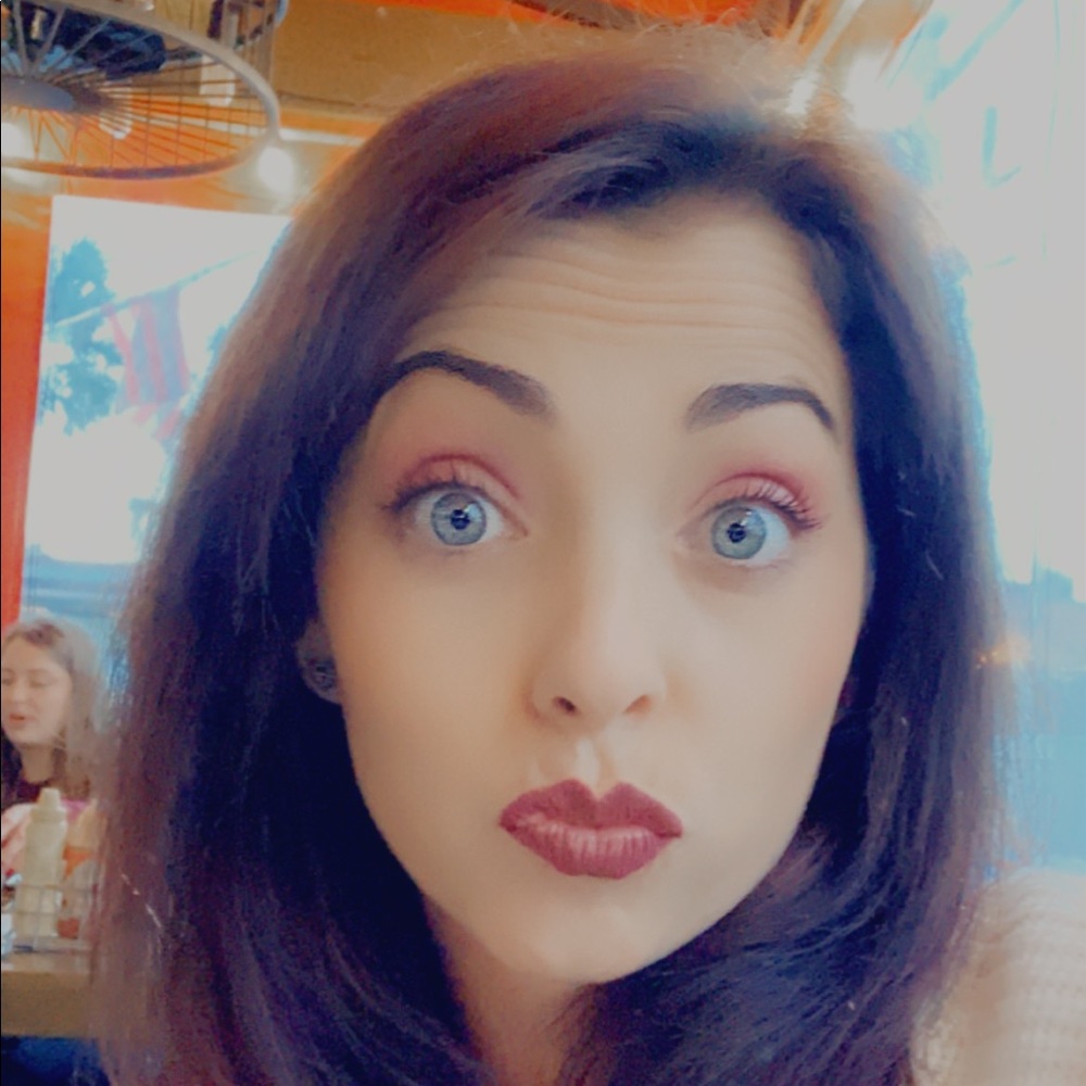 Meet your Posher, Kristine